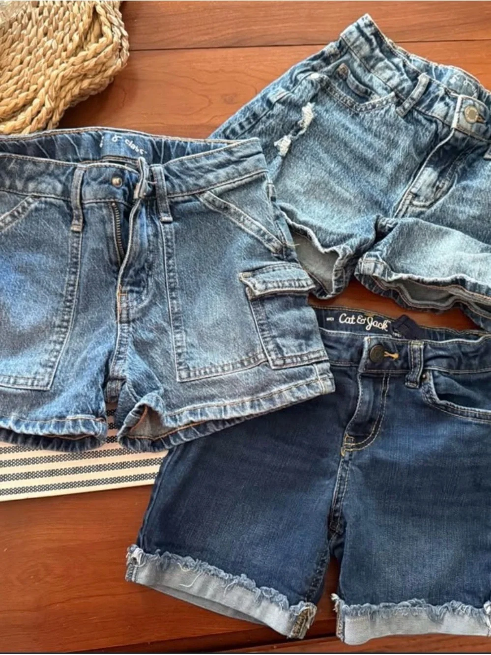 Cat & Jack & Art Class Girls' Denim Shorts 6/7 Midi Length